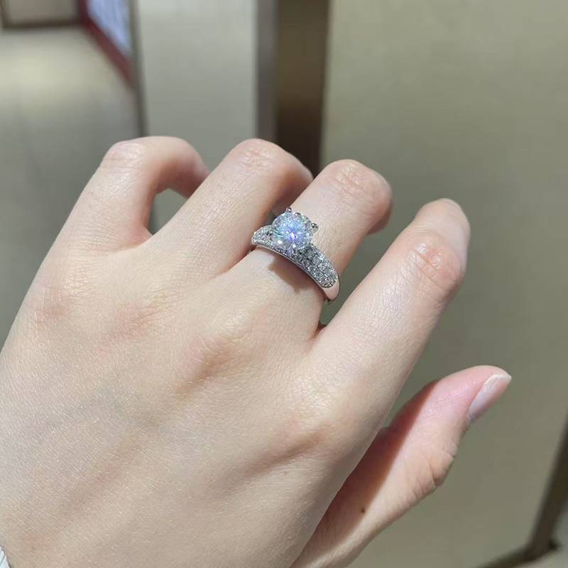 四爪女戒S925银镀白金定制选款主石莫桑钻2.0ct/副石高碳钻